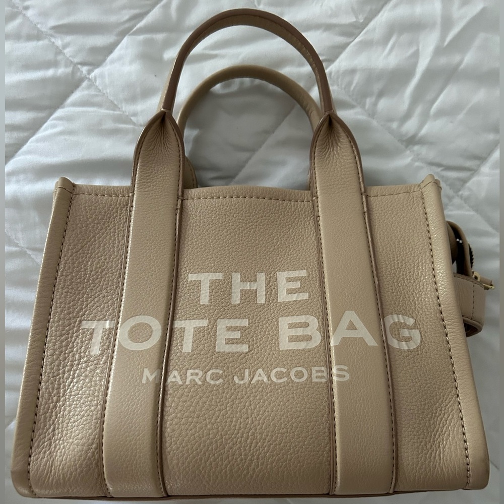 MARC JACOBS The Tote Bag Leather